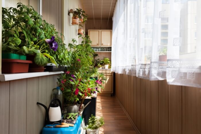 Balkono pavertimas poilsio oaze: idėjos ir patarimai